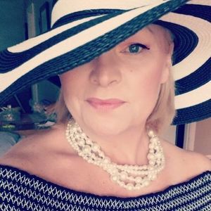 Meet your Posher, Faith